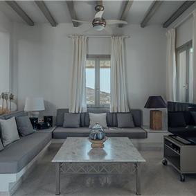4 bedroom villa with pool, Paros, sleeps 8